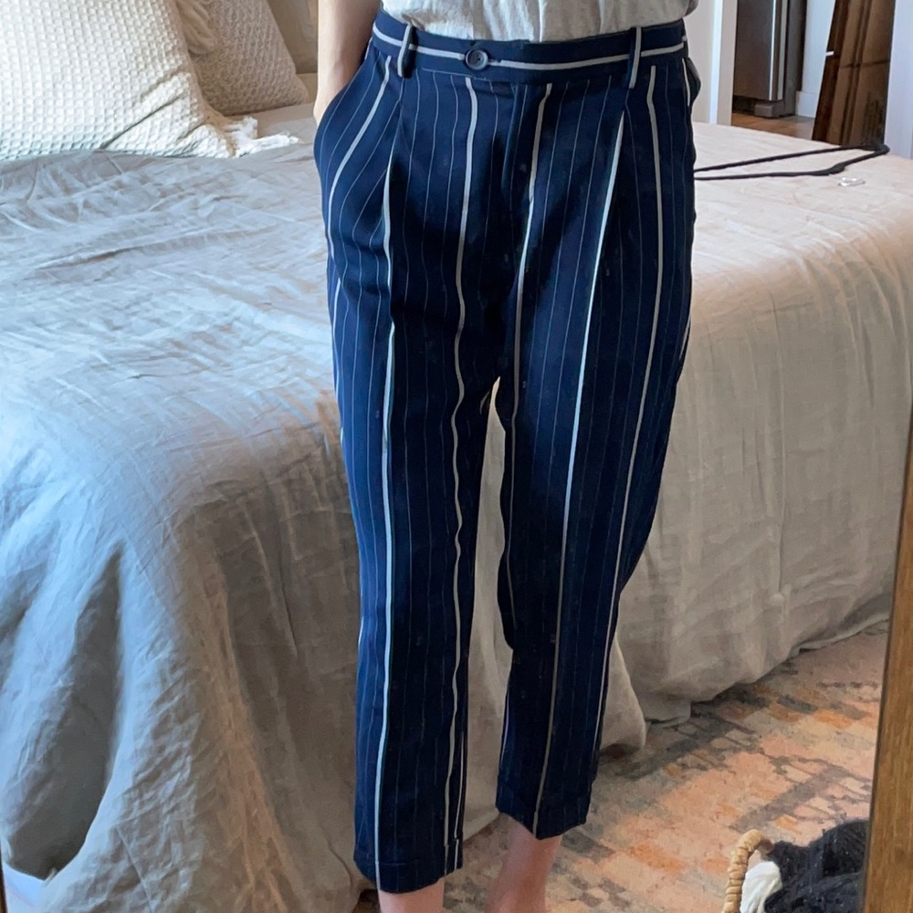 Vince Camuto Cuffed Striped Cropped Pants